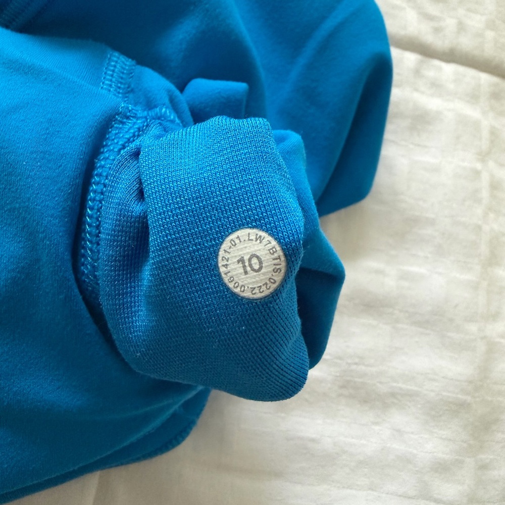 Lululemon 6inch Biker Shorts - Picture 3 of 3